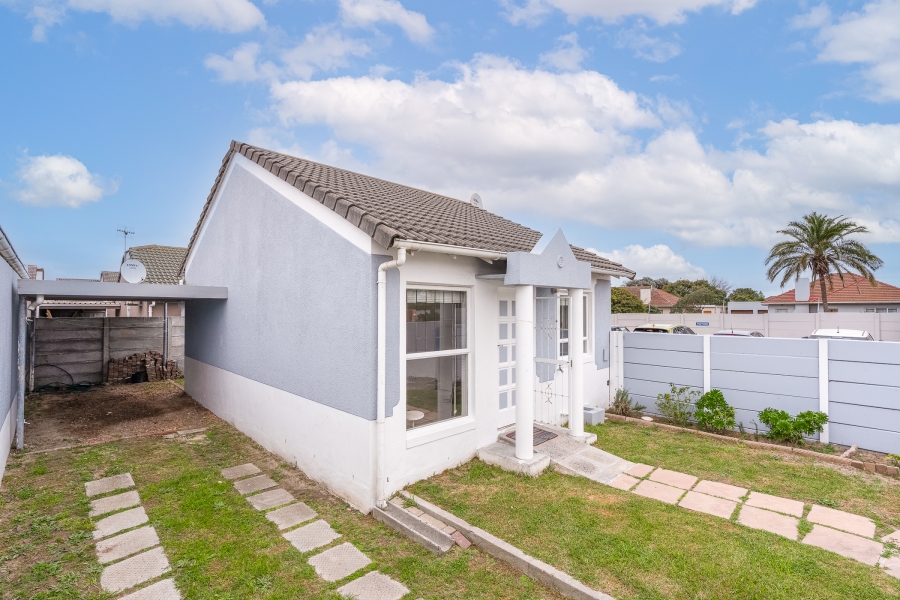 2 Bedroom Property for Sale in Thornton Western Cape